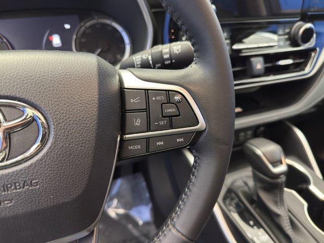 used 2024 Toyota Highlander car, priced at $38,760