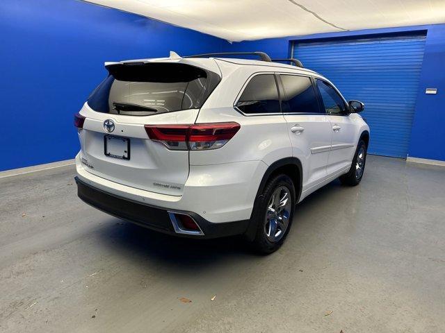 used 2019 Toyota Highlander car, priced at $25,995