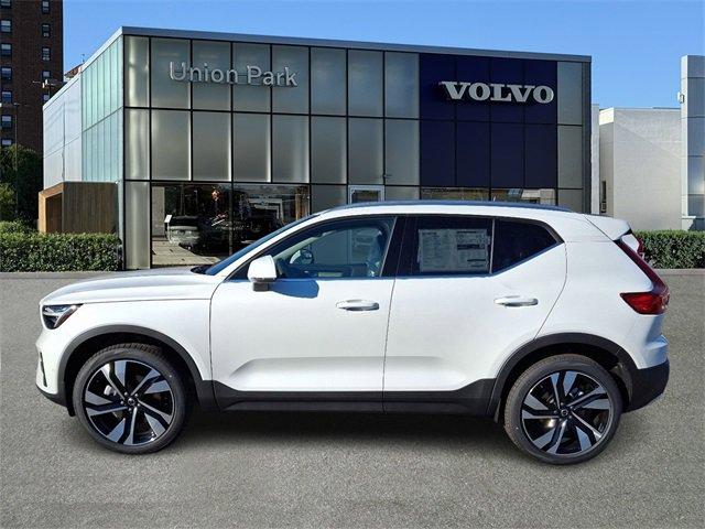 new 2025 Volvo XC40 car, priced at $52,215