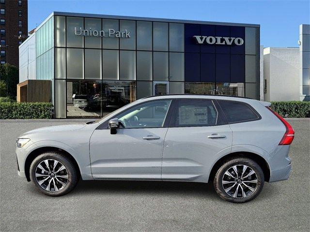 new 2025 Volvo XC60 car, priced at $51,075