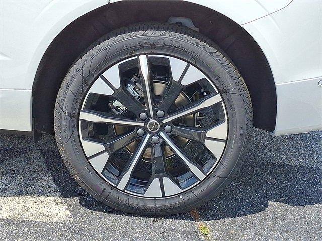 new 2026 Volvo XC60 car, priced at $57,985