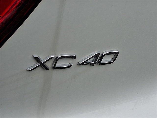 new 2025 Volvo XC40 car, priced at $52,215