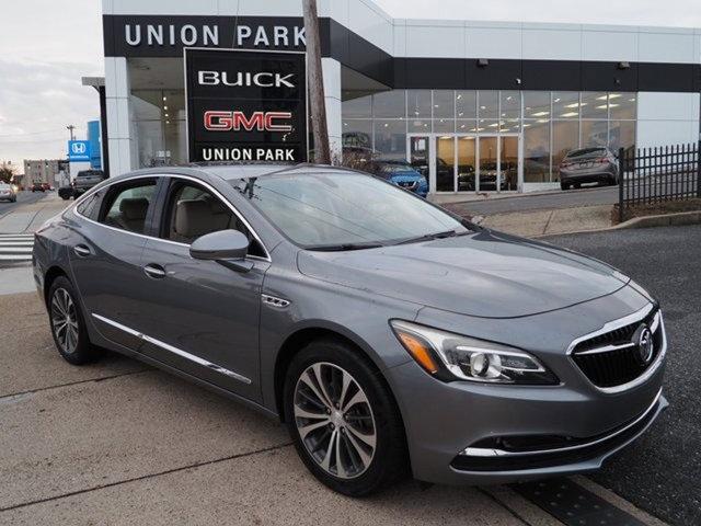 used 2018 Buick LaCrosse car