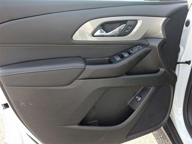 used 2023 Chevrolet Traverse car, priced at $33,595