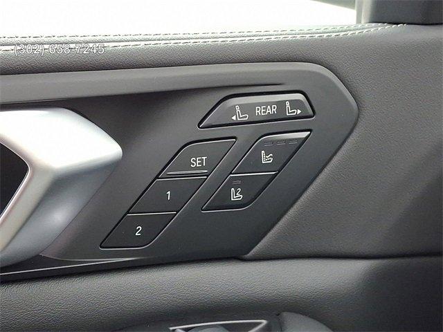 new 2026 BMW X7 car, priced at $100,225