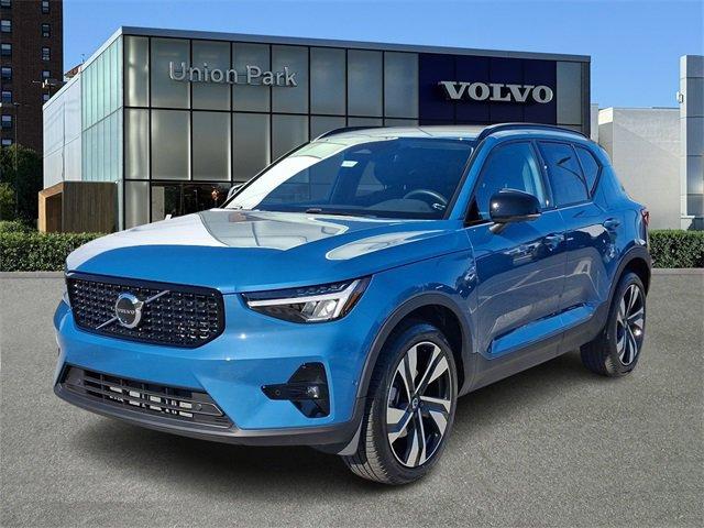 new 2024 Volvo XC40 car, priced at $50,885