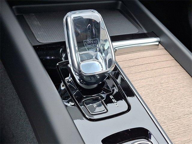 new 2026 Volvo XC60 car, priced at $57,985