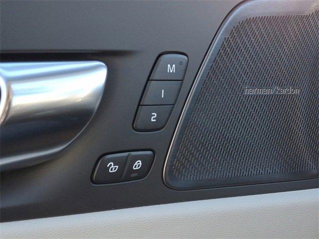 new 2025 Volvo XC60 Plug-In Hybrid car, priced at $67,425