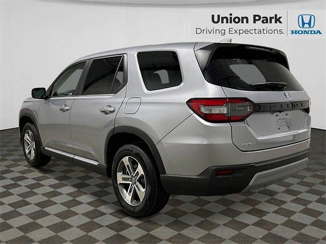 new 2025 Honda Pilot car, priced at $47,095