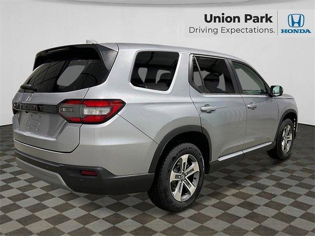new 2025 Honda Pilot car, priced at $47,095