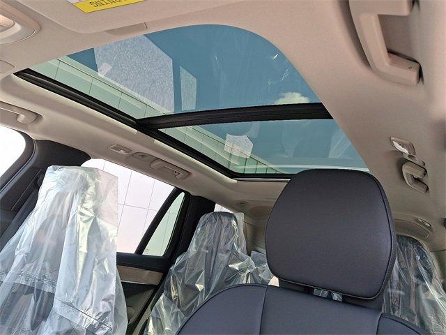 new 2025 Volvo XC90 car, priced at $65,945