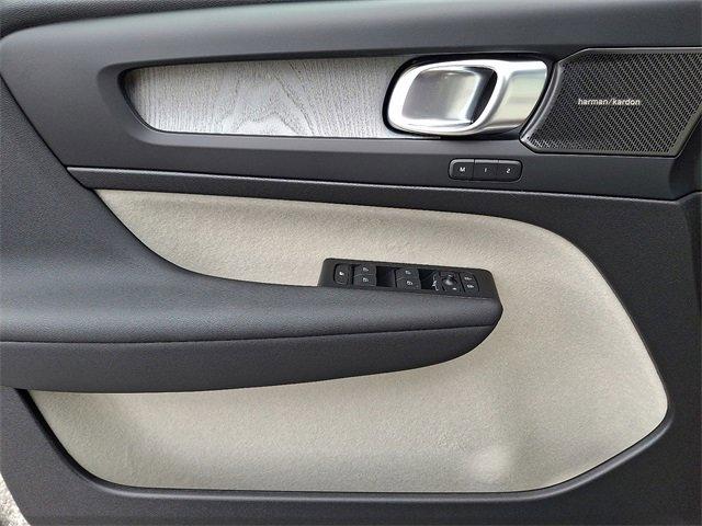 new 2026 Volvo XC40 car, priced at $51,850