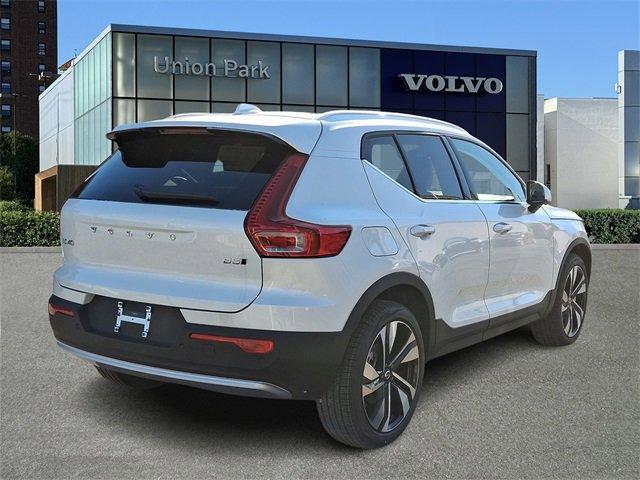 new 2025 Volvo XC40 car, priced at $51,040