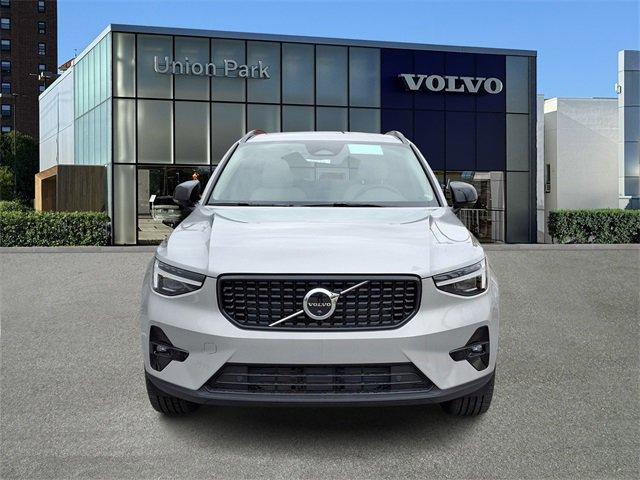 new 2025 Volvo XC40 car, priced at $50,110