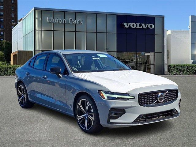 new 2024 Volvo S60 car, priced at $45,580