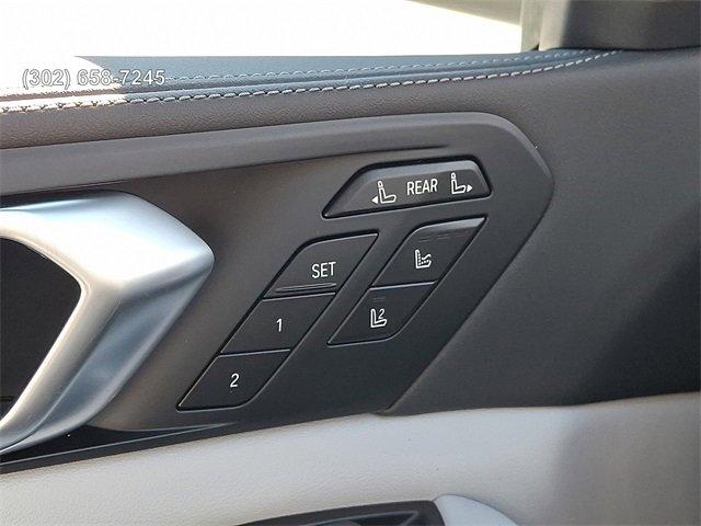 new 2026 BMW X7 car, priced at $102,025