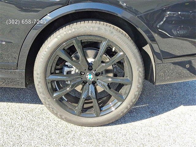 new 2026 BMW X7 car, priced at $102,025