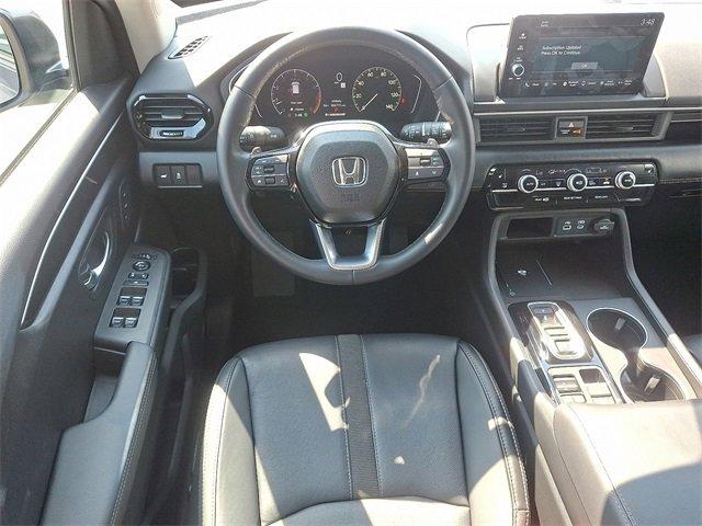 used 2025 Honda Pilot car, priced at $43,988