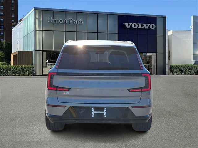 new 2025 Volvo EX90 car, priced at $90,640