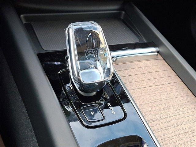 new 2026 Volvo XC60 car, priced at $57,985