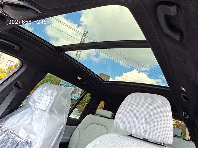 new 2026 BMW X7 car, priced at $97,380