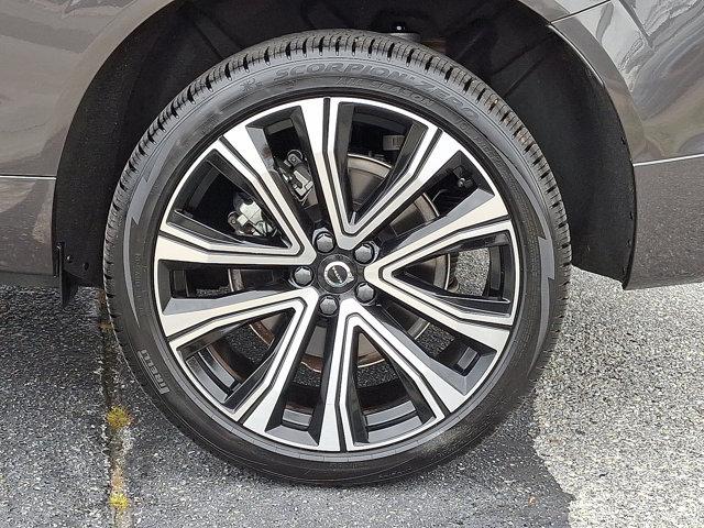 used 2023 Volvo XC60 car, priced at $40,495