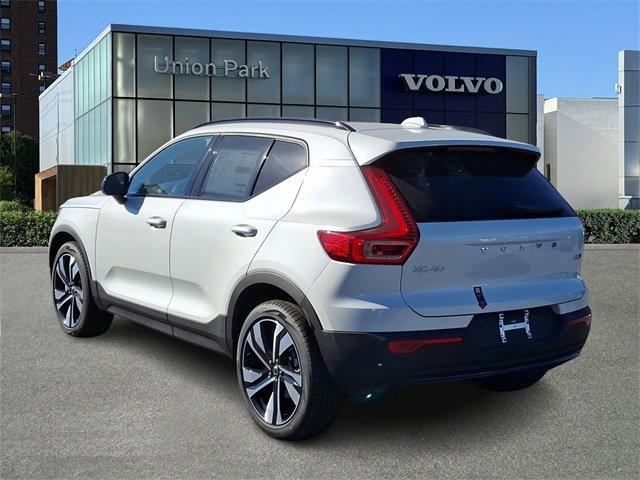 new 2025 Volvo XC40 car, priced at $51,550