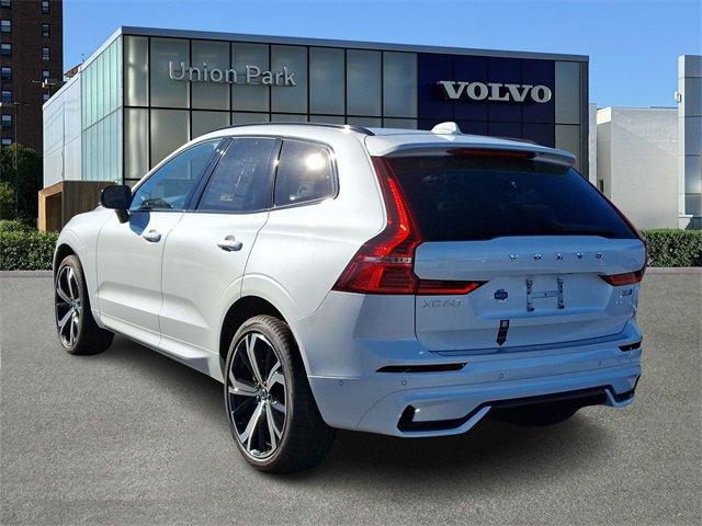 new 2025 Volvo XC60 car, priced at $60,635