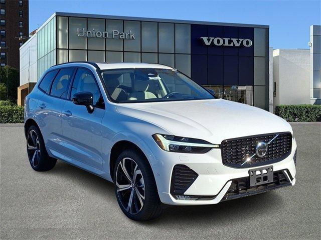 new 2025 Volvo XC60 car, priced at $60,635