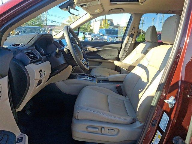 used 2022 Honda Pilot car, priced at $28,495