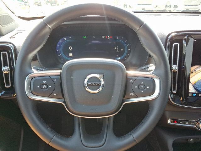 new 2025 Volvo XC40 car, priced at $46,015