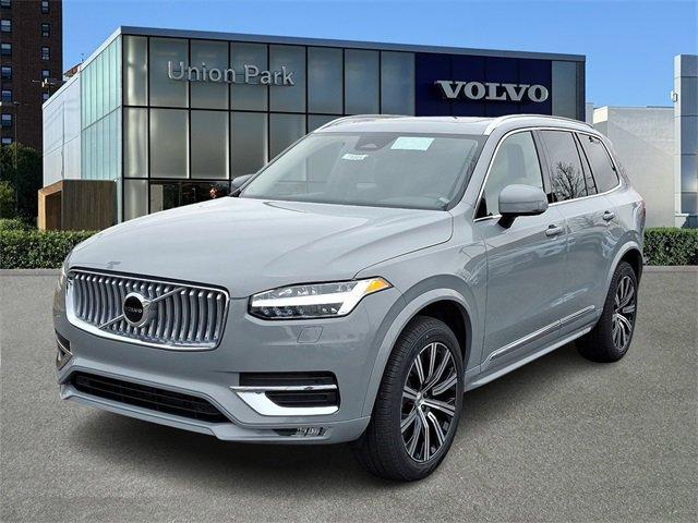 new 2025 Volvo XC90 car, priced at $60,705