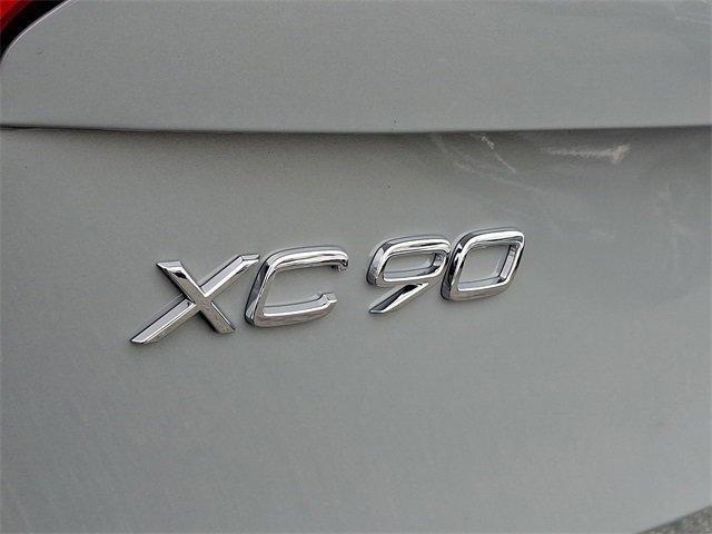 new 2025 Volvo XC90 car, priced at $60,705