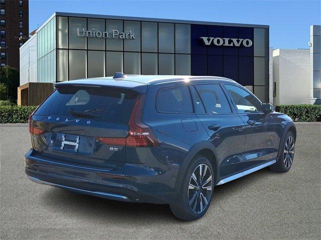 new 2025 Volvo V60 Cross Country car, priced at $58,525