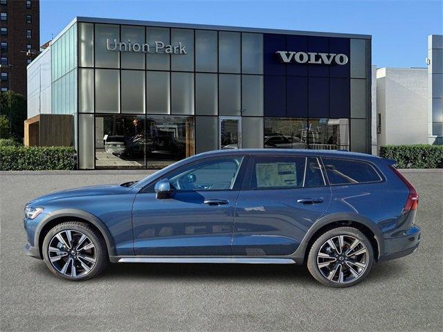 new 2025 Volvo V60 Cross Country car, priced at $58,525