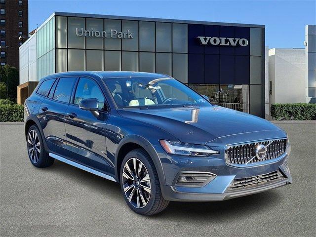 new 2025 Volvo V60 Cross Country car, priced at $58,525