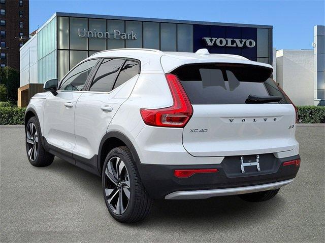 new 2025 Volvo XC40 car, priced at $51,040