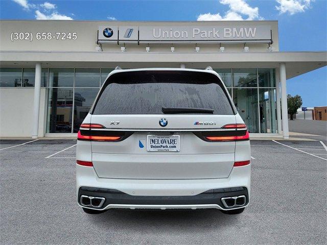 new 2025 BMW X7 car, priced at $118,275