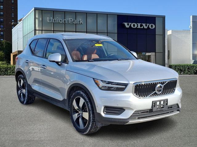 used 2019 Volvo XC40 car, priced at $18,995