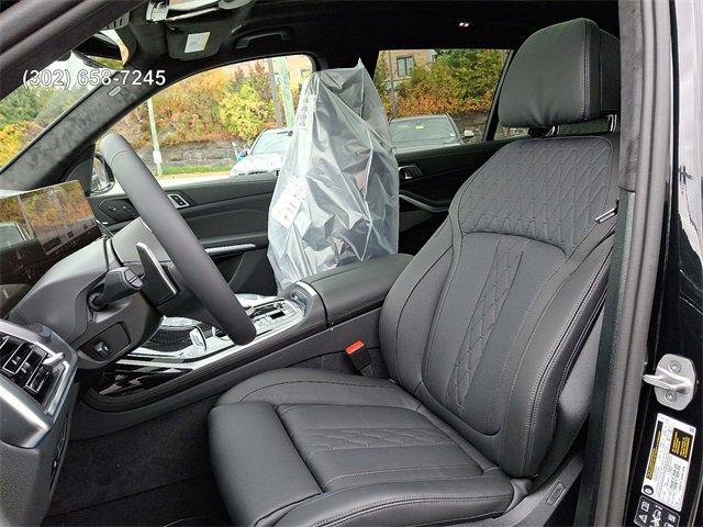 new 2026 BMW X7 car, priced at $123,275