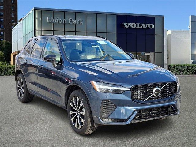 new 2025 Volvo XC60 car, priced at $51,450