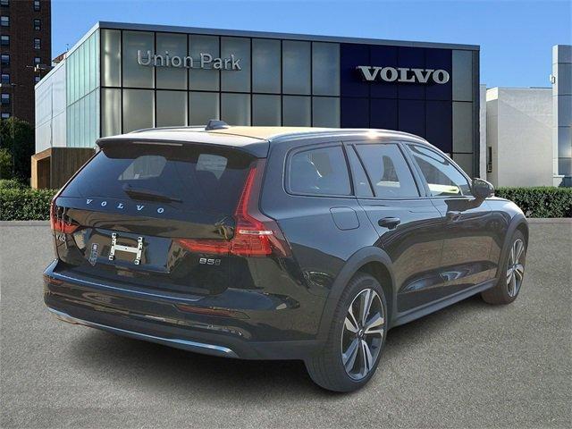 new 2025 Volvo V60 Cross Country car, priced at $55,025