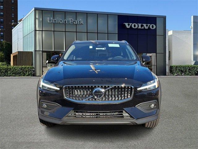 new 2025 Volvo V60 Cross Country car, priced at $55,025