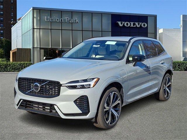 new 2025 Volvo XC60 Plug-In Hybrid car, priced at $71,485