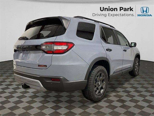 new 2025 Honda Pilot car, priced at $51,350