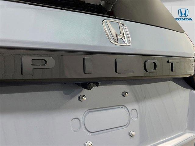 new 2025 Honda Pilot car, priced at $51,350