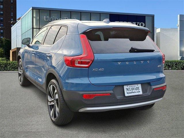 new 2024 Volvo XC40 car, priced at $52,410