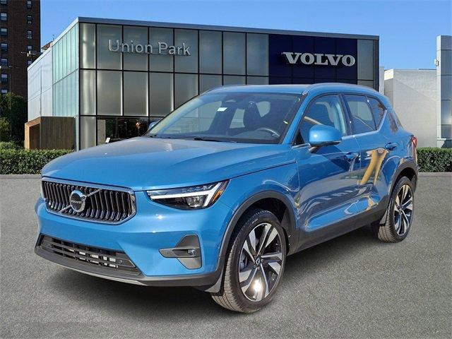 new 2024 Volvo XC40 car, priced at $52,410