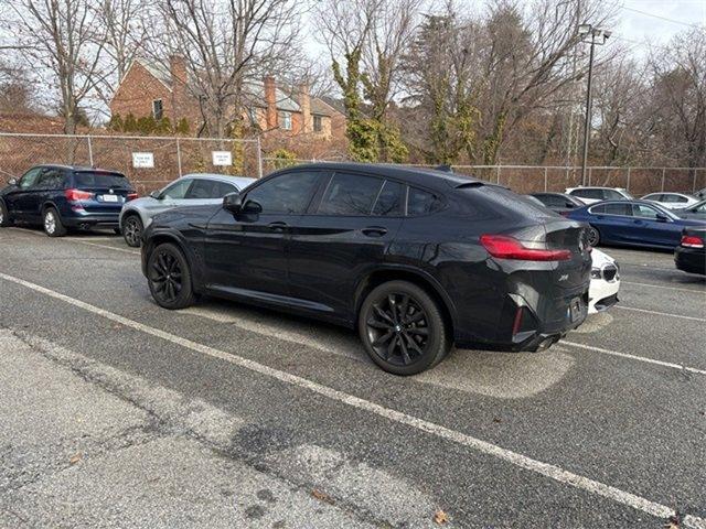 new 2023 BMW X4 car