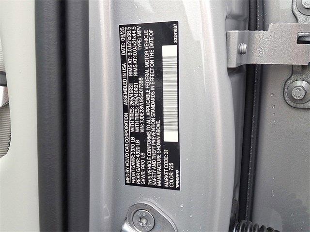 new 2025 Volvo EX90 car, priced at $90,640